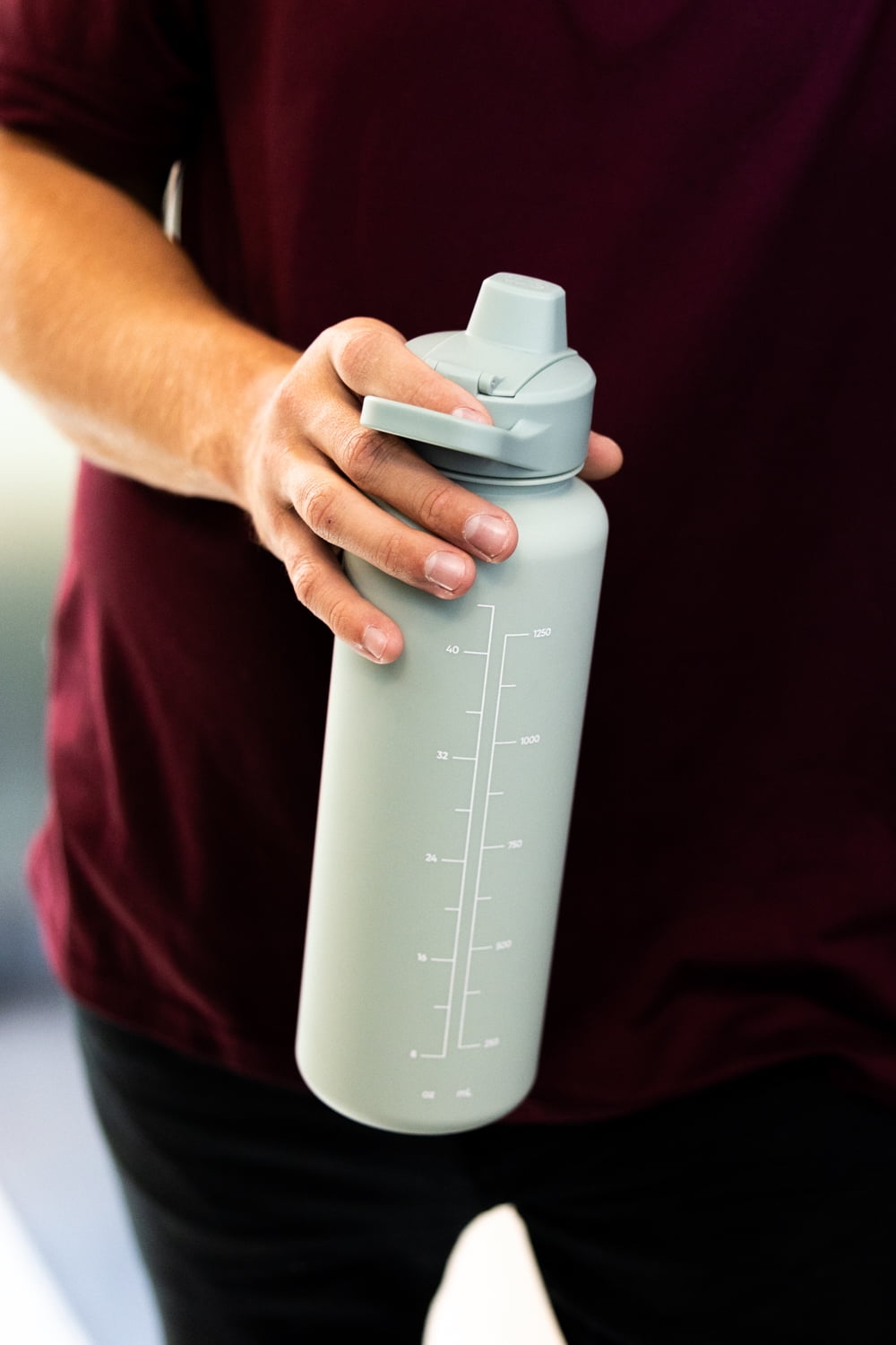 Simple Modern 48 fl oz Reusable Tritan Summit Water Bottle with Silicone Straw Lid|Seaglass Sage - GIWE