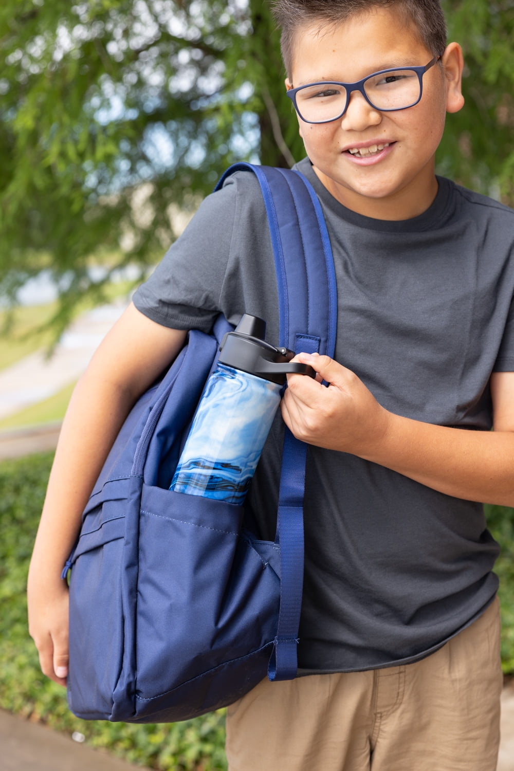 Simple Modern 18 fl oz Insulated Stainless Steel Summit Water Bottle with Covered Silicone Straw Lid | Sweet Taffy - RULS