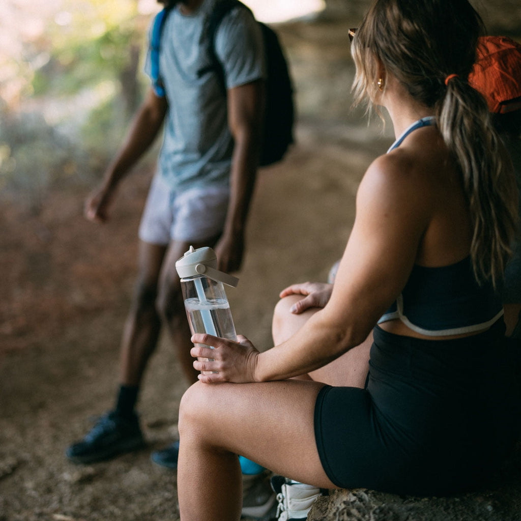 Camelbak Thrive Chug Water Bottle 32oz, Charcoal - 93BH