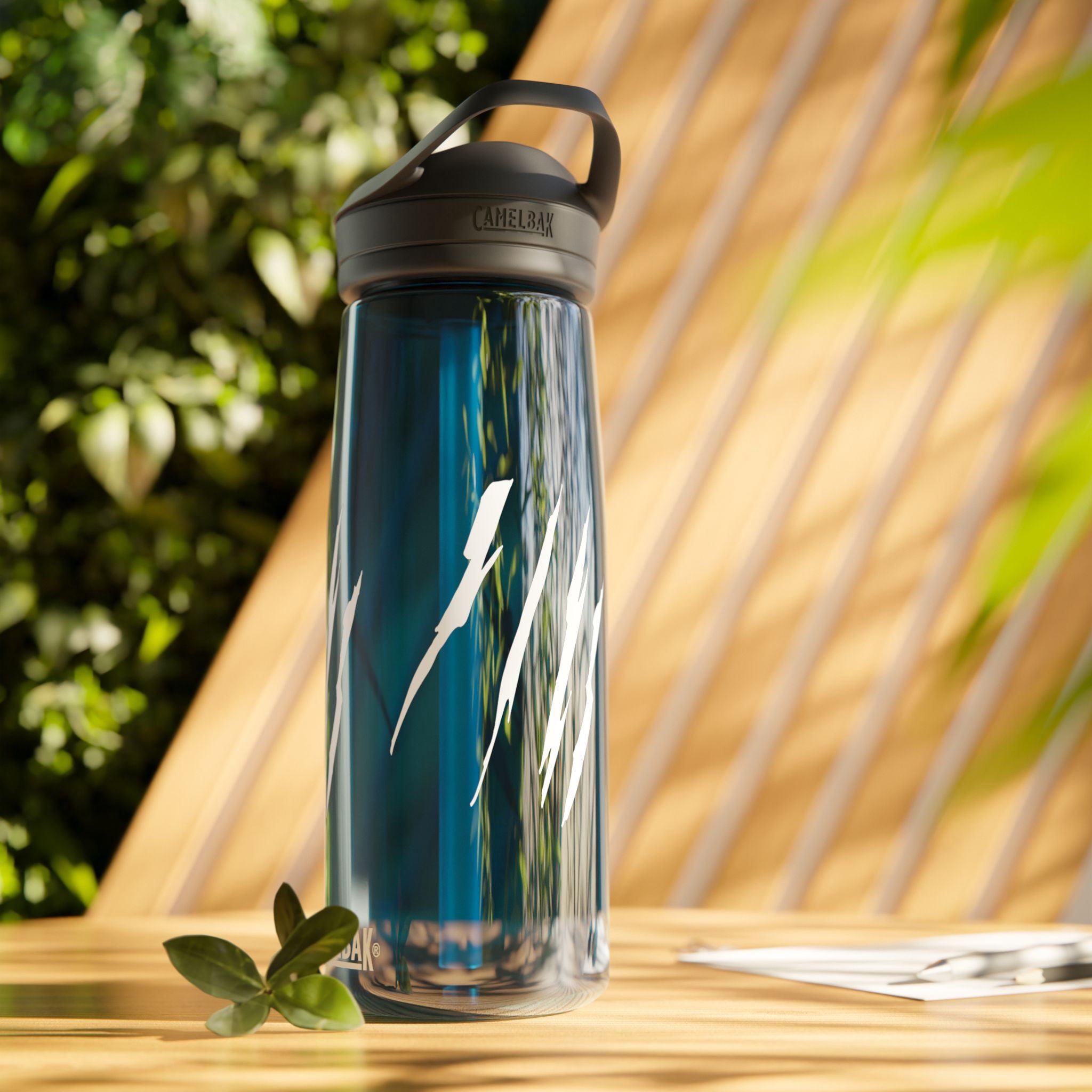 Effete Feline Claw Marks Scratch CamelBak Eddy®  Water Bottle, 20oz\25oz - GVK1